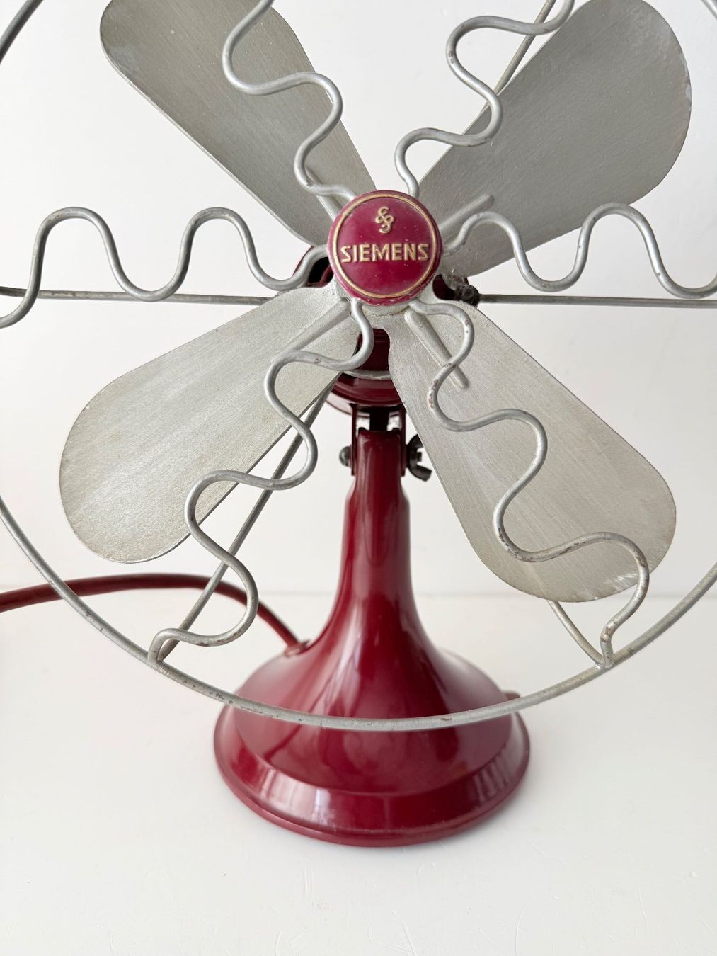 Siemens Ventilatori: Antiker Siemens Tischventilator – Usato da Zwingen venduto da moje1 2