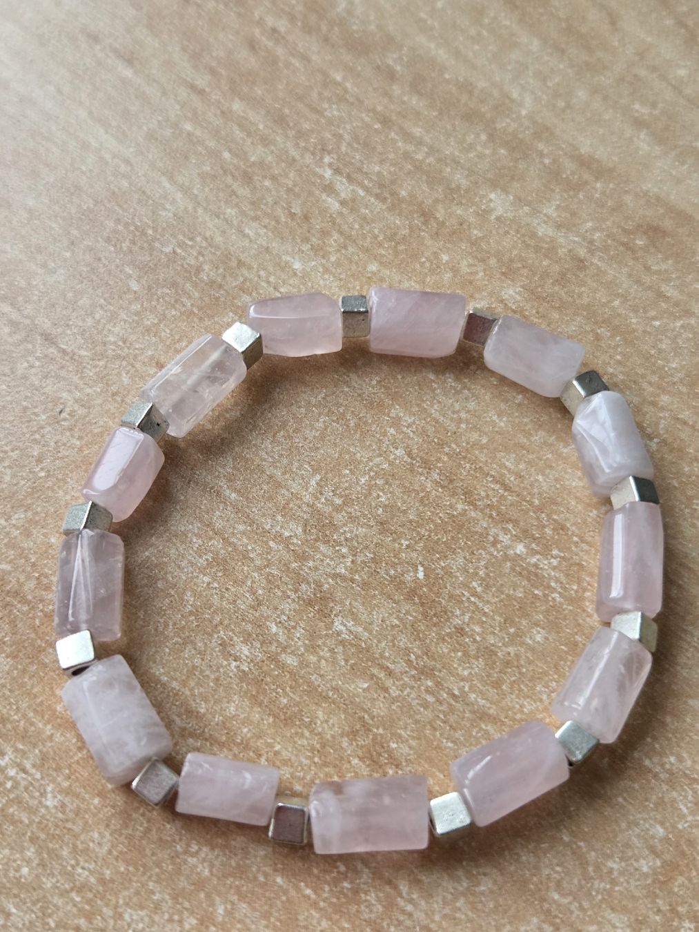 Bracciali & Braccialetti: Rosenquarz Elastarmband Länge 18cm Neu – Nuovo (secondo la descrizione) da Winterthur venduto da katzen07