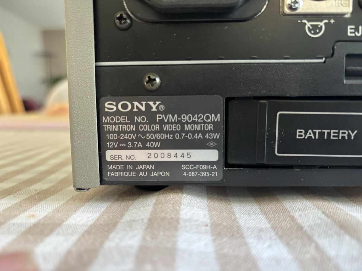 Sony Monitor: RGB Sony PVM-9042QM Trinitron Farb-Videomonitor – Usato da Studen BE venduto da Lioudmila 2