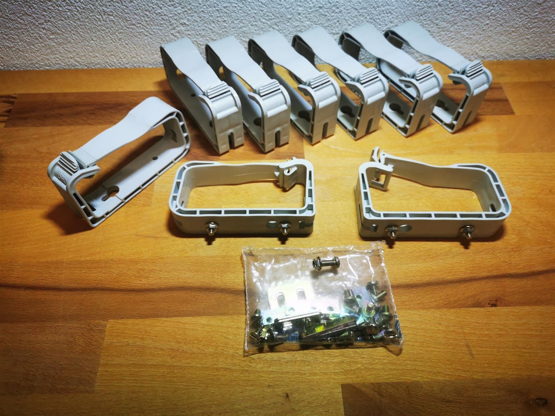 Racks & Ständer: Kabel Management für Rack – Gebraucht aus Buchs ZH von Sutoris