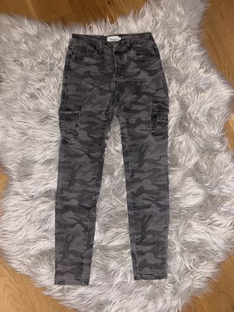 Pantaloni cargo, fantasia camouflage - Taglia 34