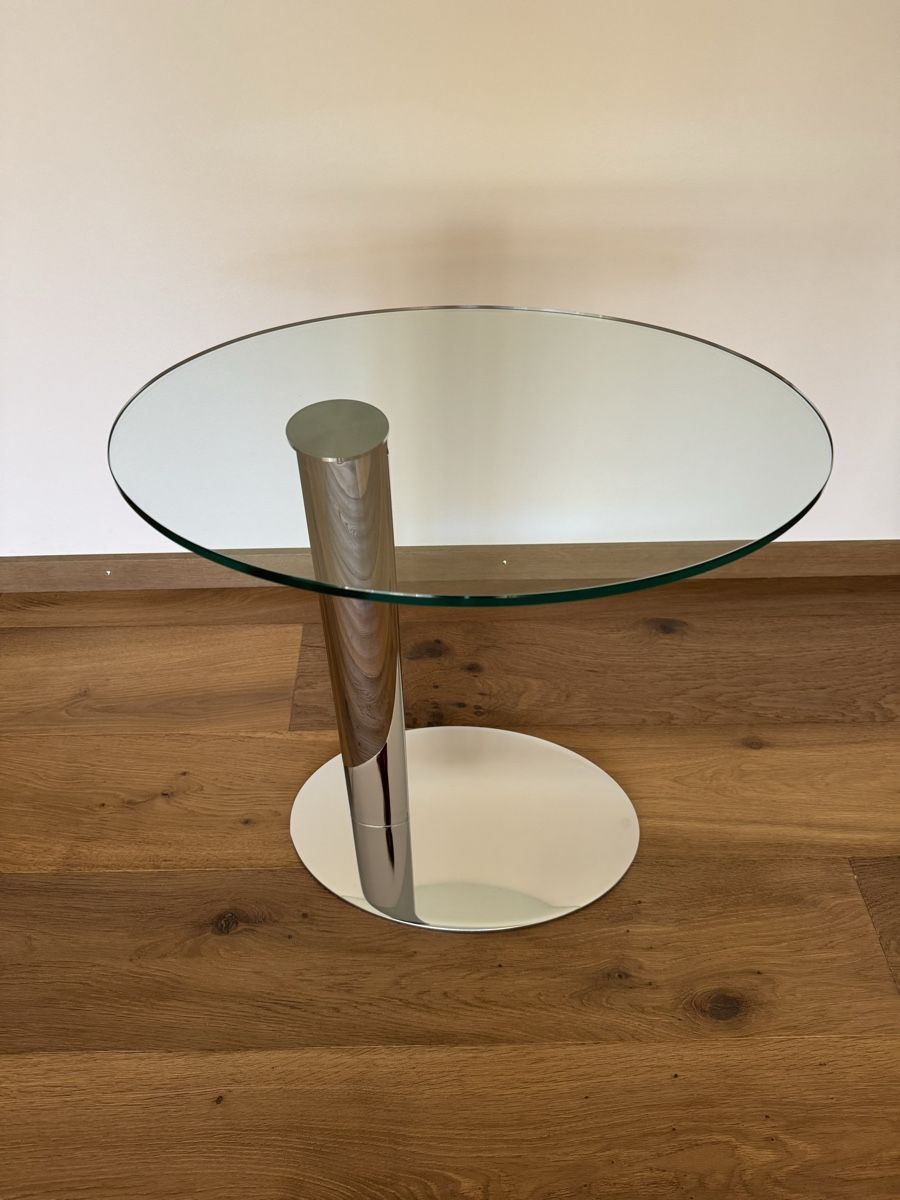 Tavoli: Beistelltisch oval Glasplatte Chromfuss – Usato da Wollerau venduto da Fano1999pre