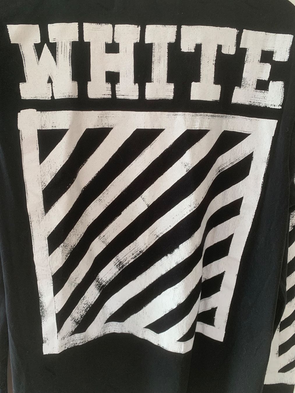 Off-White T-Shirts: Off-White Langarm T-Shirt – Gebraucht aus Thalwil von cartm 3