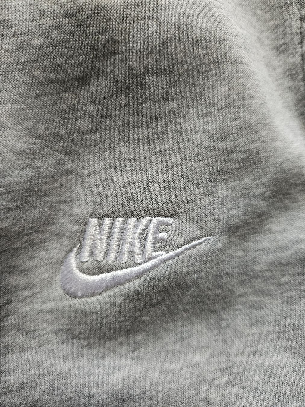 Nike Pantaloni: Nike Jogginghose grau Grösse L  – Nuovo (secondo la descrizione) da Anwil venduto da tamoos 6