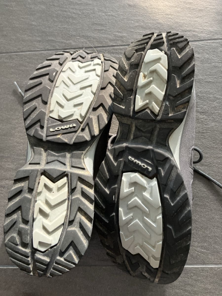 Lowa Damenschuhe: Lowa Trekkingschuhe Gr. 40 – Gebraucht aus Schüpfheim von mami2020 2