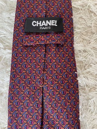 Cravate CHANEL 100% Soie Made in Italy Bon état