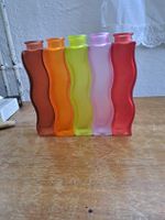 5 Glasvasen wellenförmig farbig neuwertig
