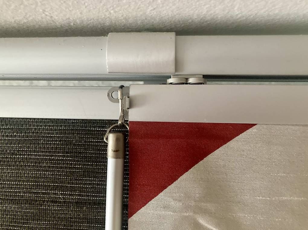 Tende: IKEA KVARTAL - Gardinen-/Schiebegardinen-System  – Usato da Basel venduto da Ricardo_X 2