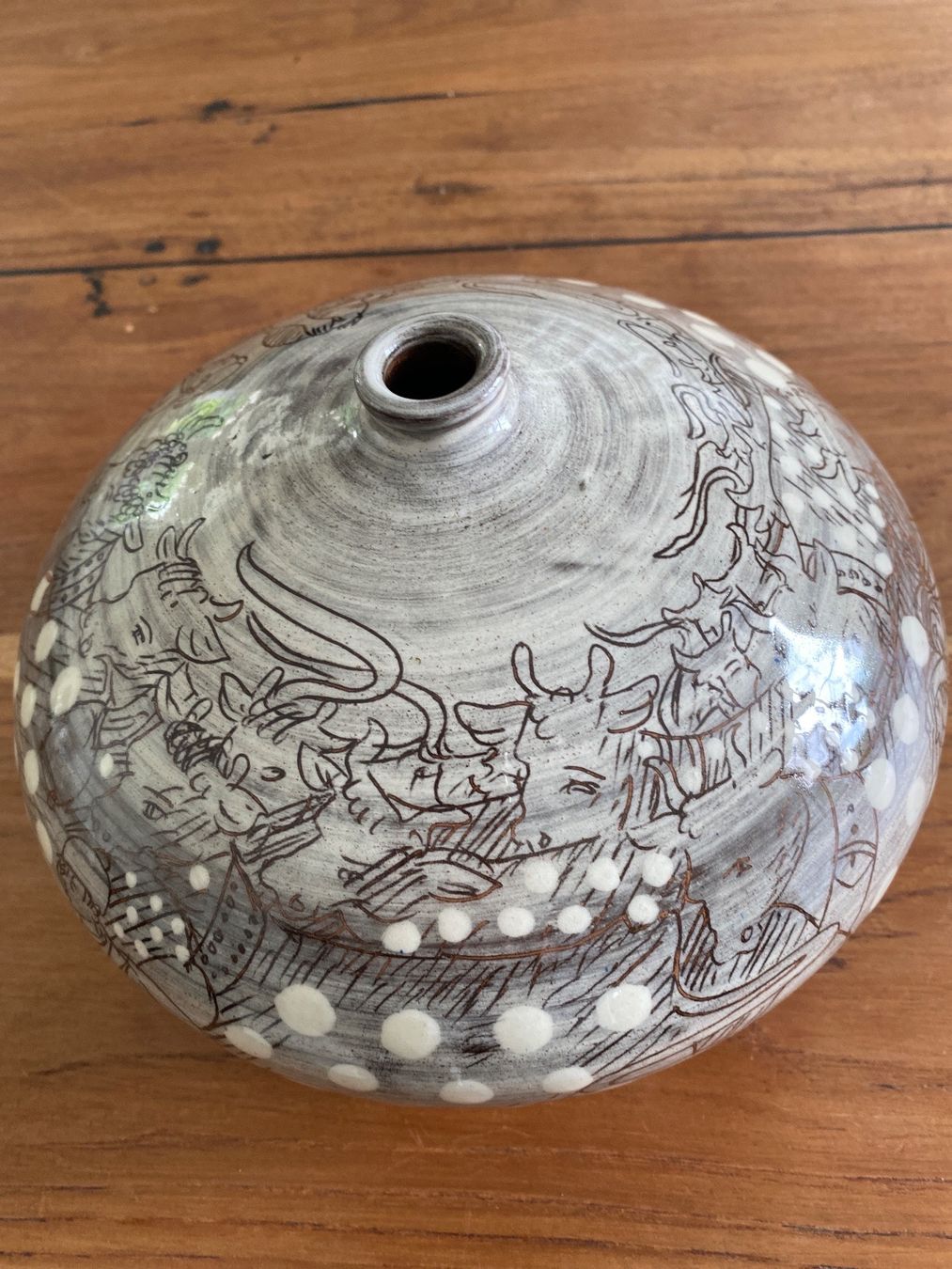 Vasi & Recipienti: Blumenvase mit Alpaufzug aus Keramik – Usato da Kriens venduto da Wundertuete17 2