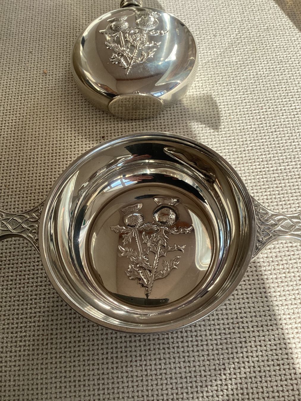 Flaconi: Edwin Blyde pewter flask / dish – Usato da Bursinel venduto da don_ccb9 2