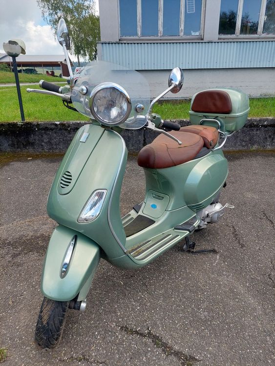 Roller Mit Groen Rdern