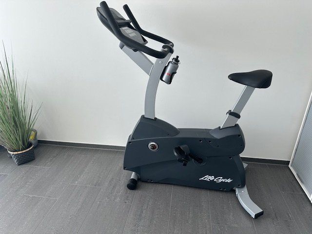 Life fitness best sale c1 track connect