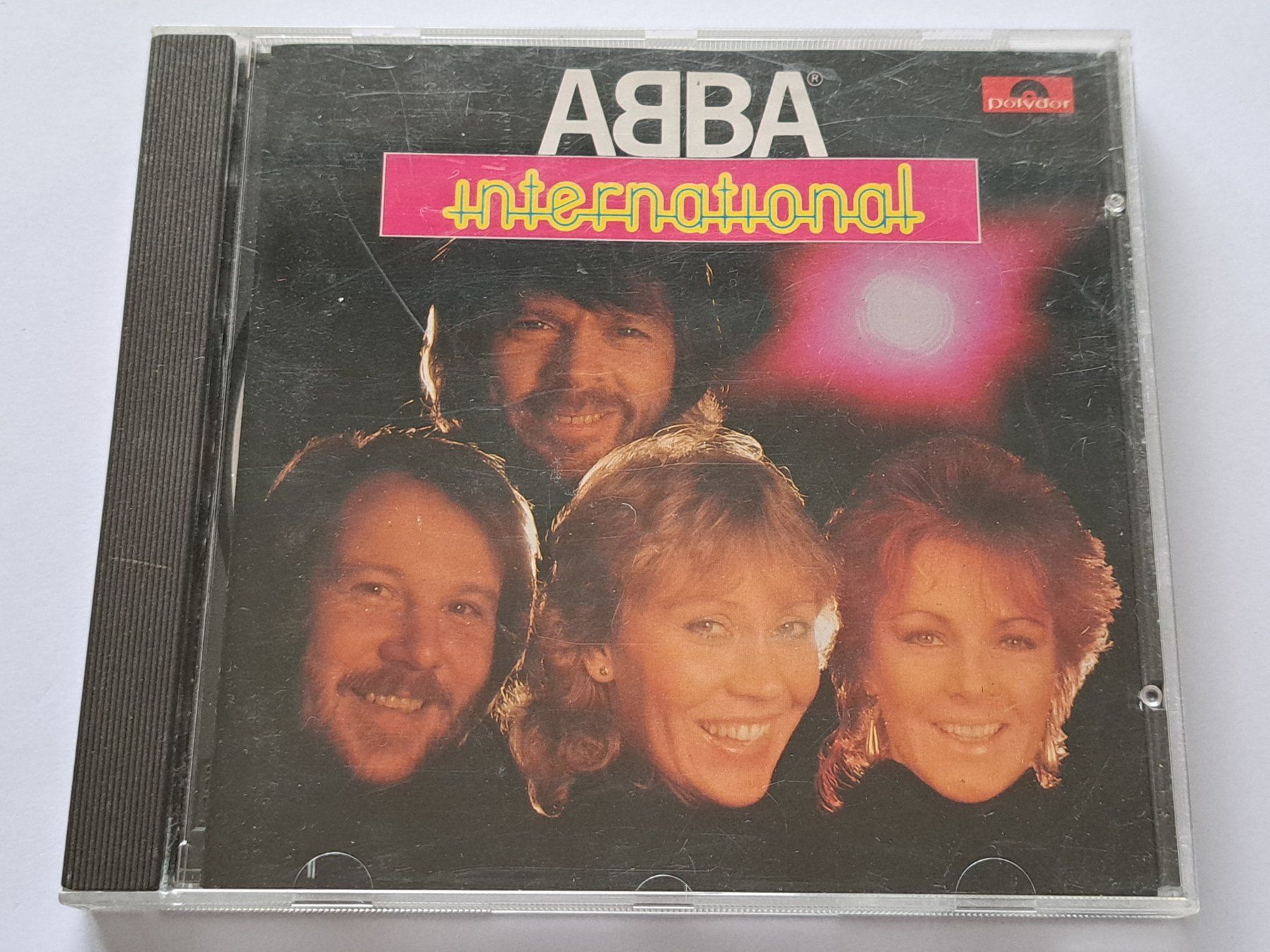 CDs: Cd ABBA - International  – Gebraucht aus Pully von bro_n52j