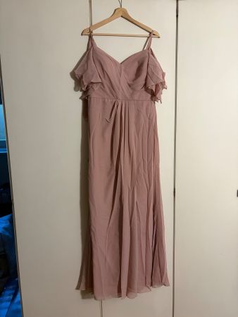 neues Sommerliches Maxikleid in Altrosa, Grösse 42