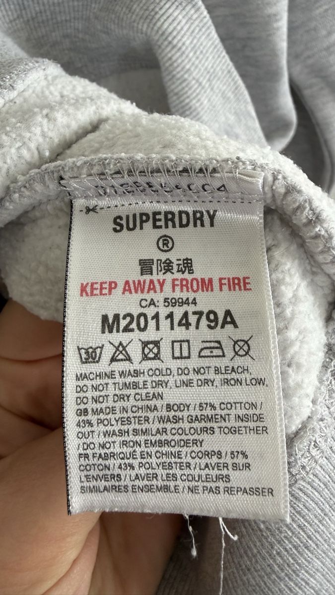 Superdry Pullover & Sweatshirts: Superdry sweater L – Gebraucht aus Buchs AG von sxf96 4