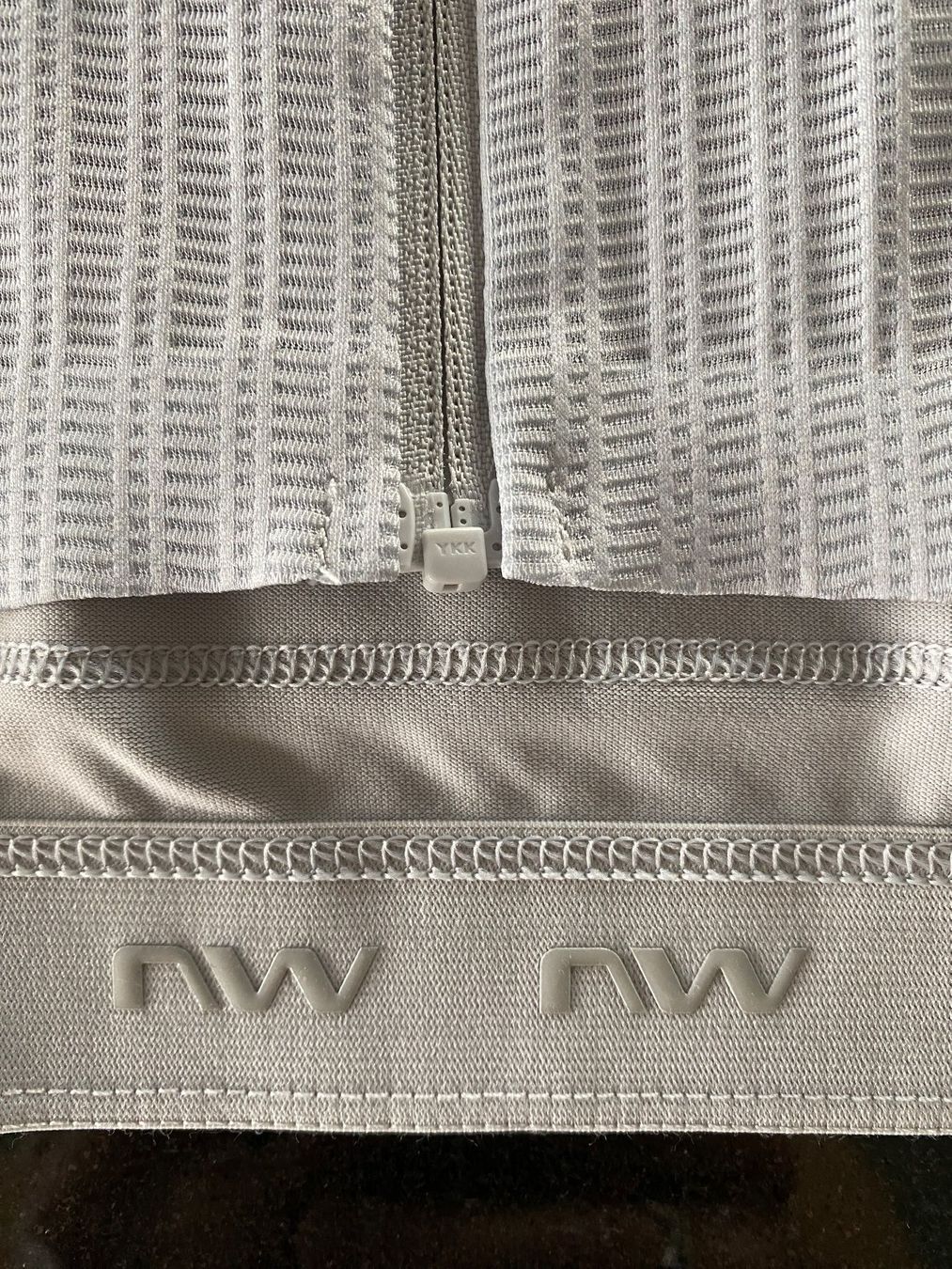 Northwave Leibchen & Hosen: Northwave - Extreme Light Jersey, Trikot, L – Neu und originalverpackt aus Meisterschwanden von Lapins2019 3