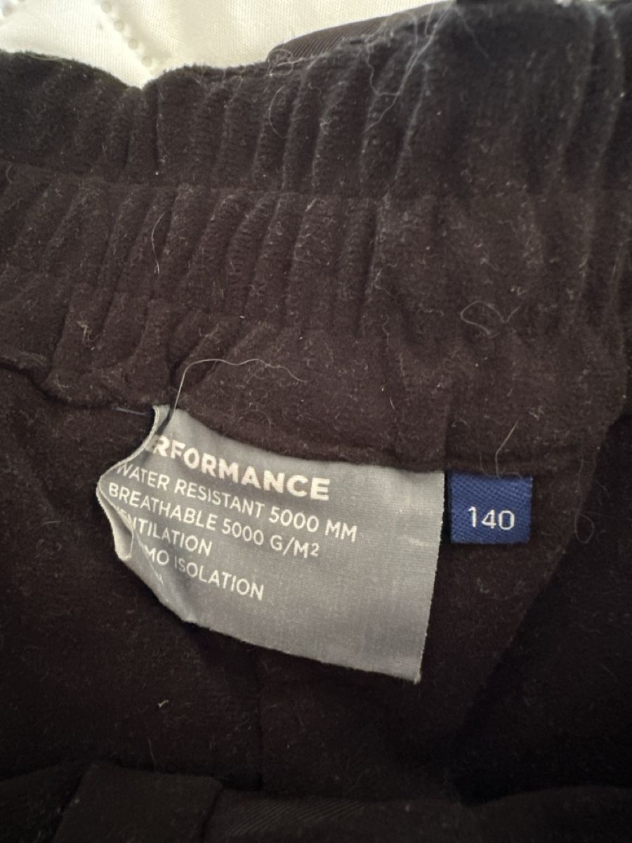 Pantaloni: Pantalon ski performance noir imperméable 5000 140 large – Usato da Marly venduto da Kouli 2