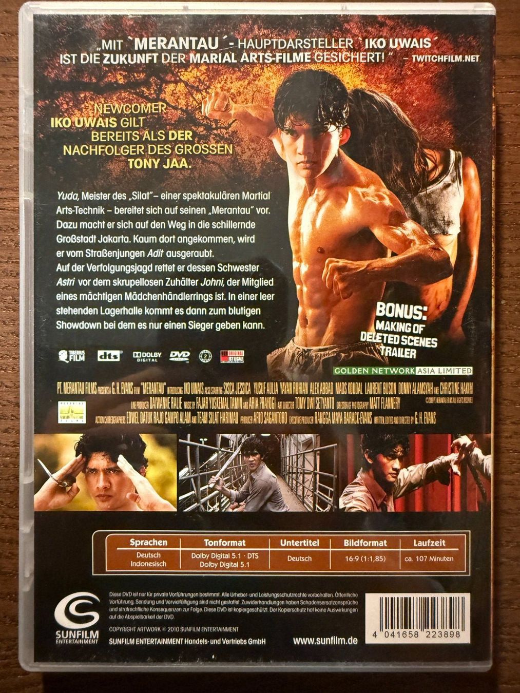 Tutti i DVDs: Merantau - Meister des Silat – Usato da Zürich venduto da FilmFreunde 1
