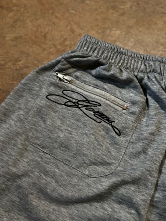 Shorts grey with signature print size M