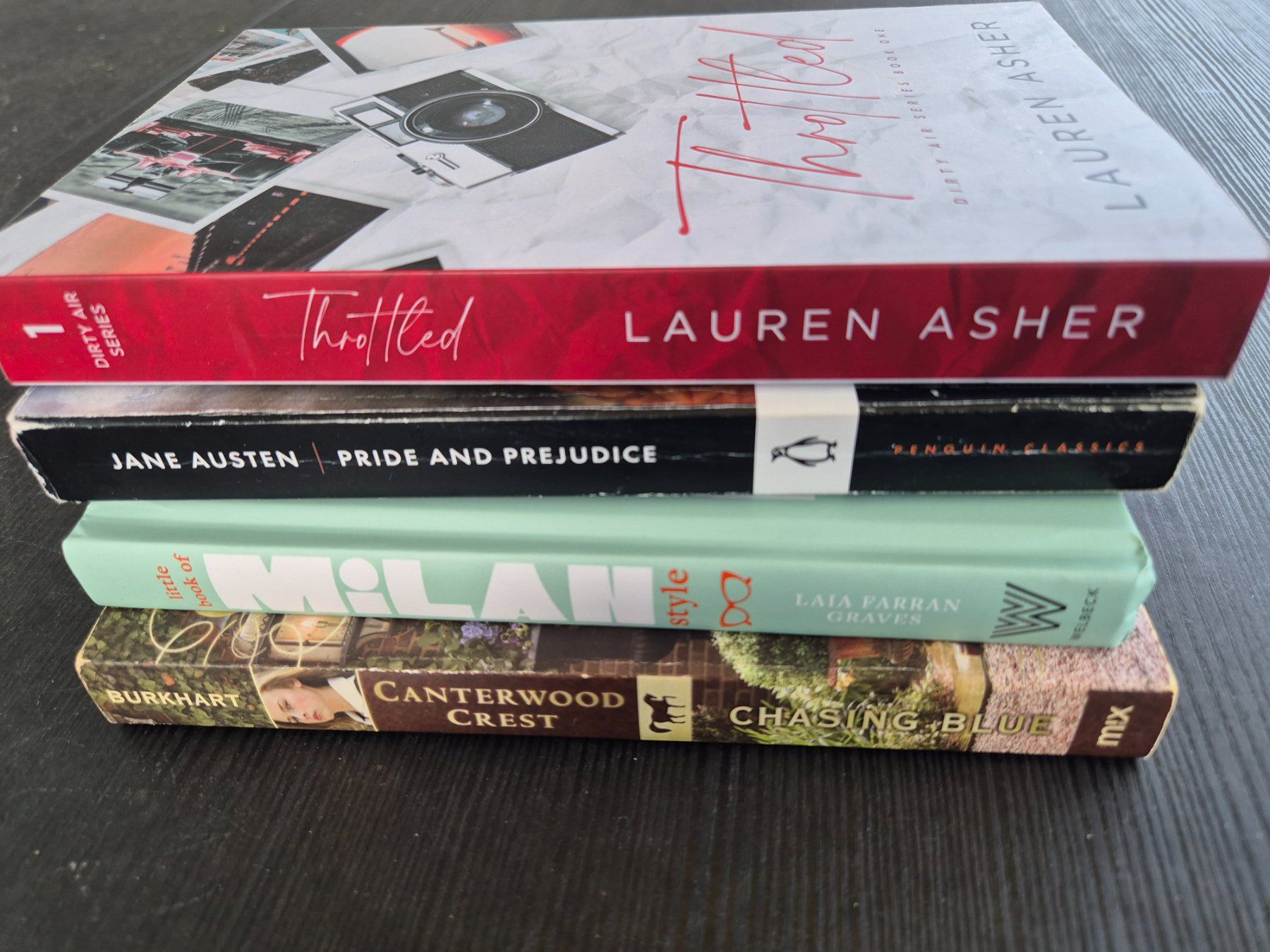 Libri: 4 English Books – Nuovo (secondo la descrizione) da Würenlos venduto da sul_cm8q