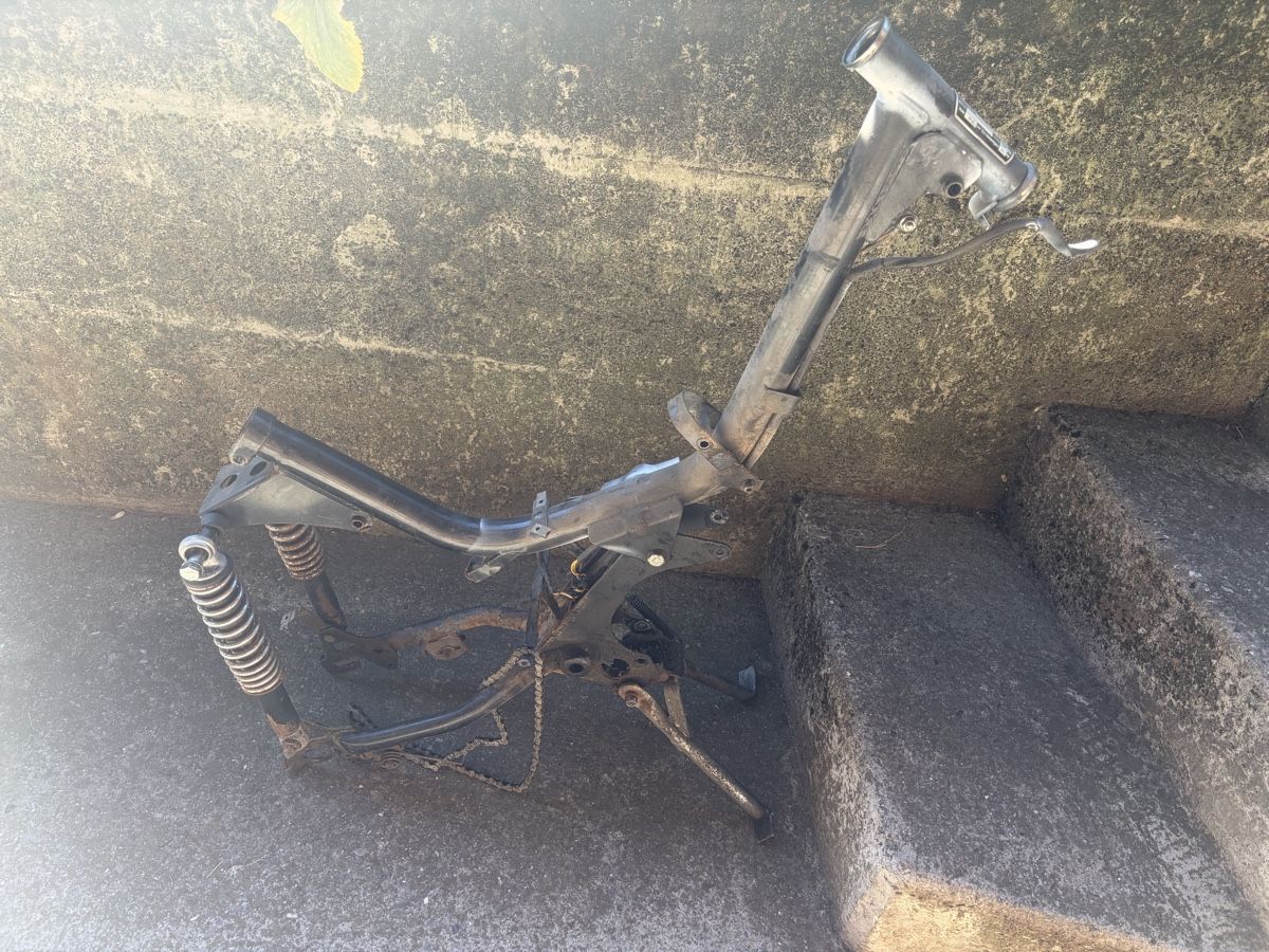 Pony Parti ricambio per ciclomotori: Mofa Pony 503 KTM Rahmen – Usato da Latterbach venduto da Bbutz98