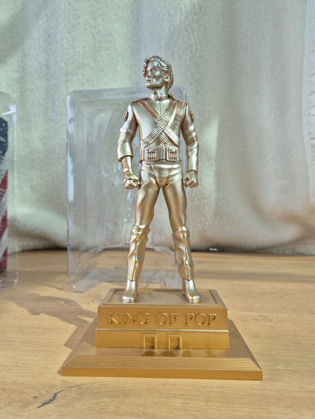 Figuren: Figurine Michael Jackson Japan version dorée – Gebraucht aus Savièse von coeur88 2