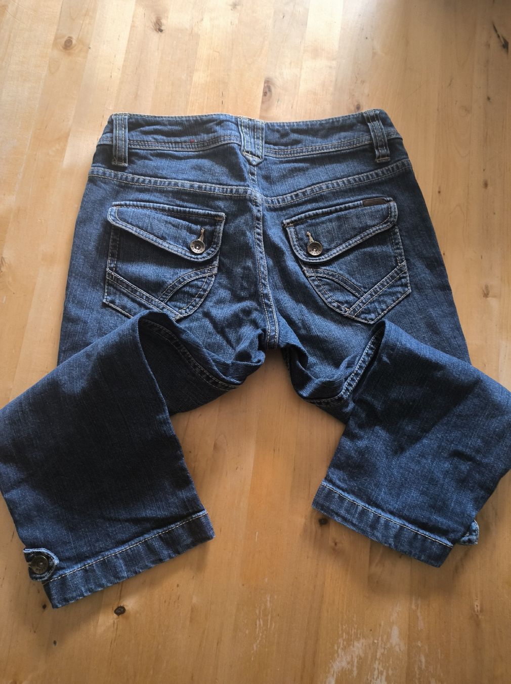 Esprit Jeans: Jeans corsaire Esprit, taille 34 – Usato da Attalens venduto da frakimir 2