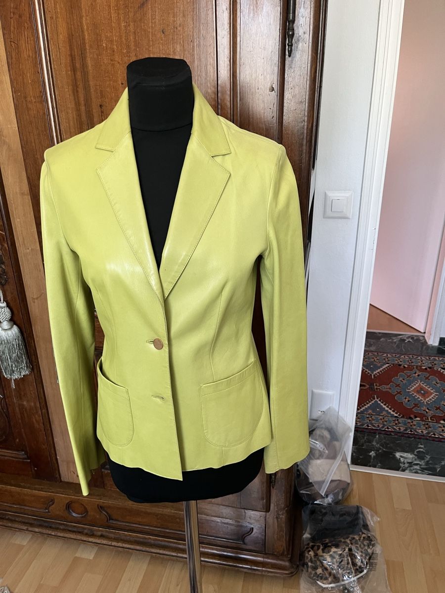 Prada Jacken: Nappaleder Prada Blazer – Gebraucht aus Locarno von cichita