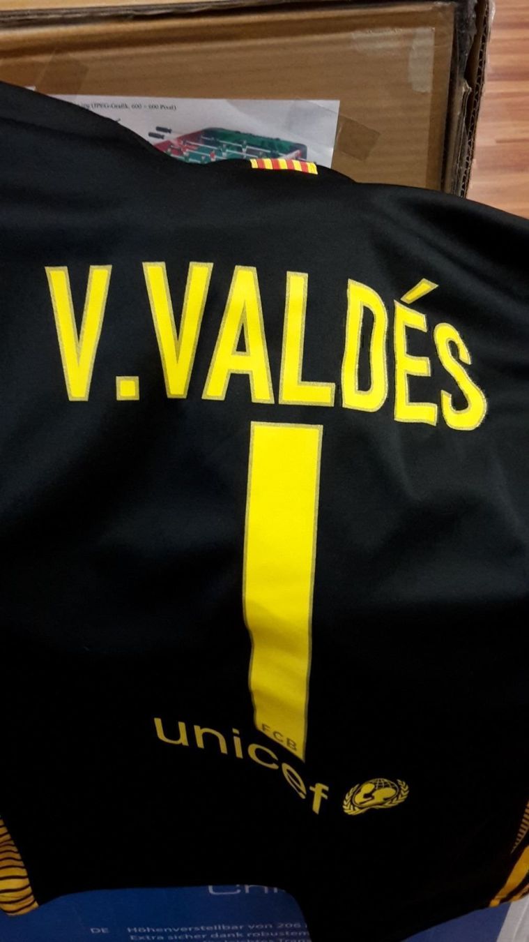 Scarpe, pantaloni & magliette da ginnastica: Fussballdress Barcelona 140 K8 – Nuovo e nell'imballaggio originale da Schwarzenburg venduto da Flamingo07 3