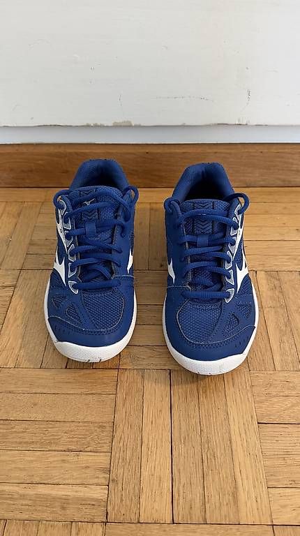 Scarpe per ragazzi: Turnschuh indoor, Hallenschuh 34.5 – Usato da Bern venduto da wilu02 1
