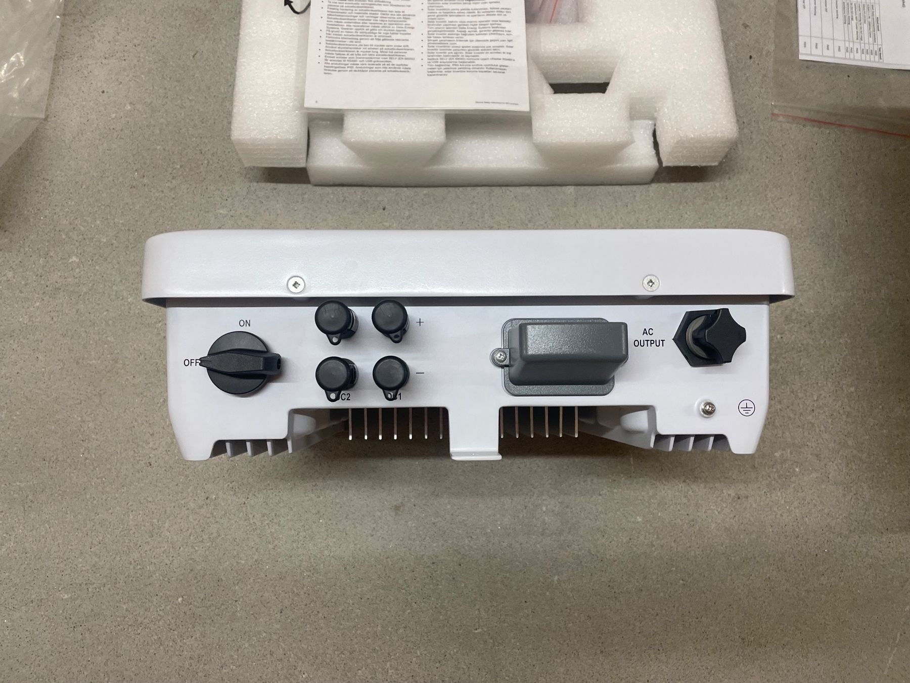 Wechselrichter: Solar-Wechselrichter Delta H3H_220 – Neu und originalverpackt aus Zürich von chaernum 2