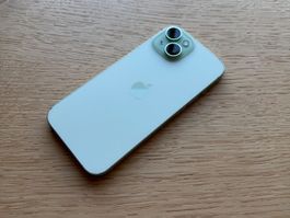 iPhone 15 128 GB – Akkukapazität 100% – sehr gepflegt