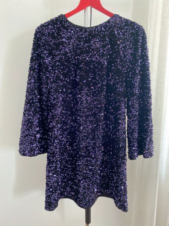 PAILLETTENKLEID IN A-LINIE