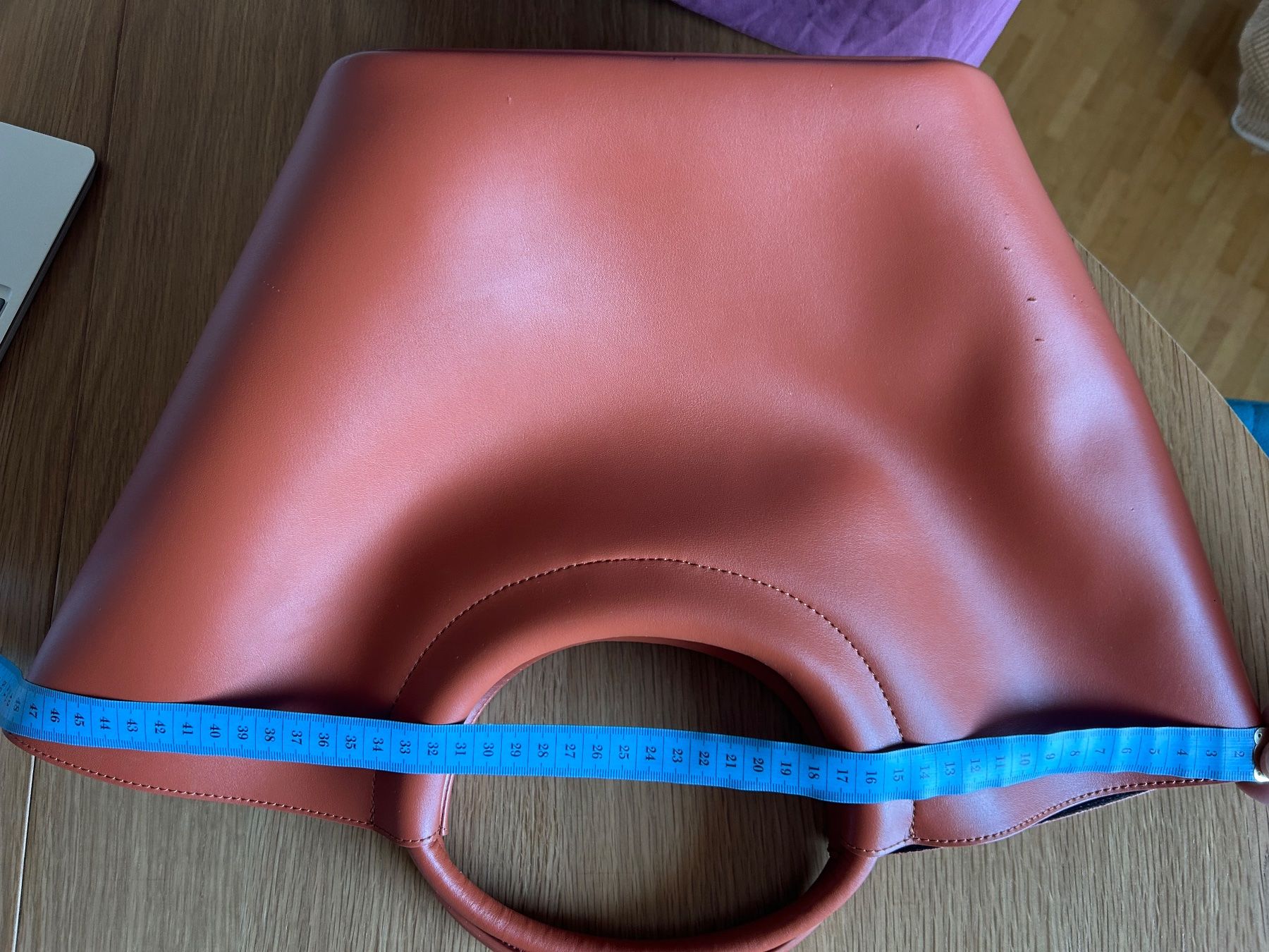 Borse da donna: Unique Burnt-Orange Tote Bag – Usato da Horgen venduto da Olga 5