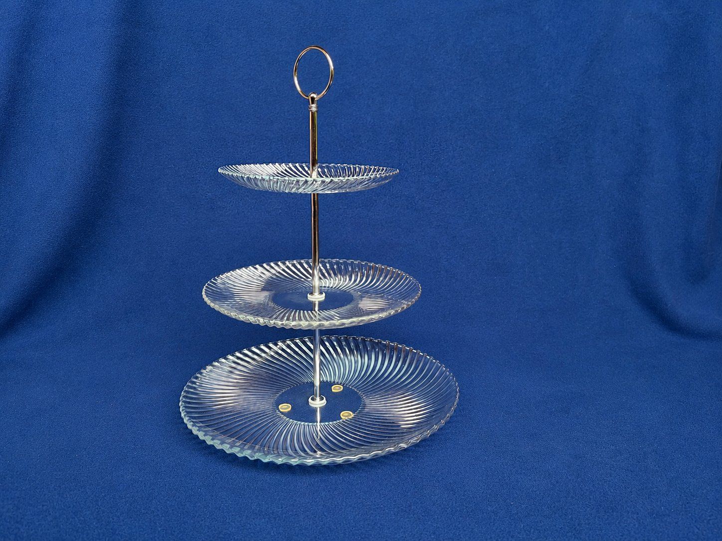 Servierplatten: Glas-Etagere – Gebraucht aus Giswil von tschitschikow 1