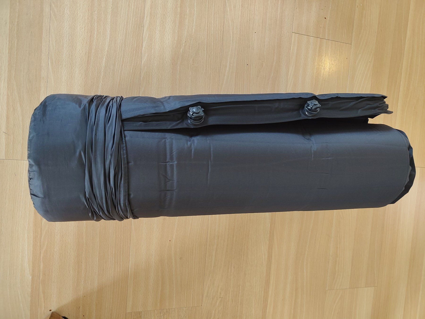 Matelas: 2 Trevolution Liegematten, schwarz, inkl. Sack – D'occasion à Wädenswil par Mallory22 5