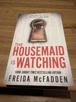 Buch The Housemaid Is Watching Freida McFadden neuw