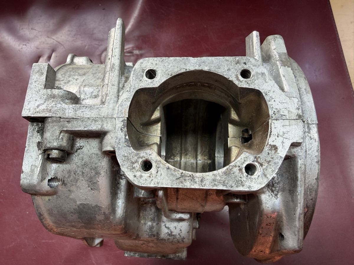 Puch Moteurs: Mofa Puch E50 Motorengehäuse 3-Lager – Défectueux à Latterbach par Bbutz98 3