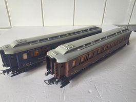 2 Stück verschiedene Schlafwagen CIWL, braun und blau, GS=