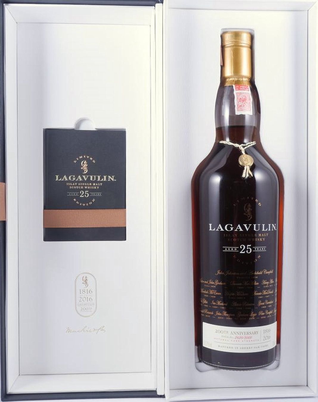 Lagavulin Bevande alcoliche: Lagavulin 25Y 200 Years Distillery Managers Release 2016 51. – Nuovo (secondo la descrizione) da Wohlen AG venduto da MAXMALT 1