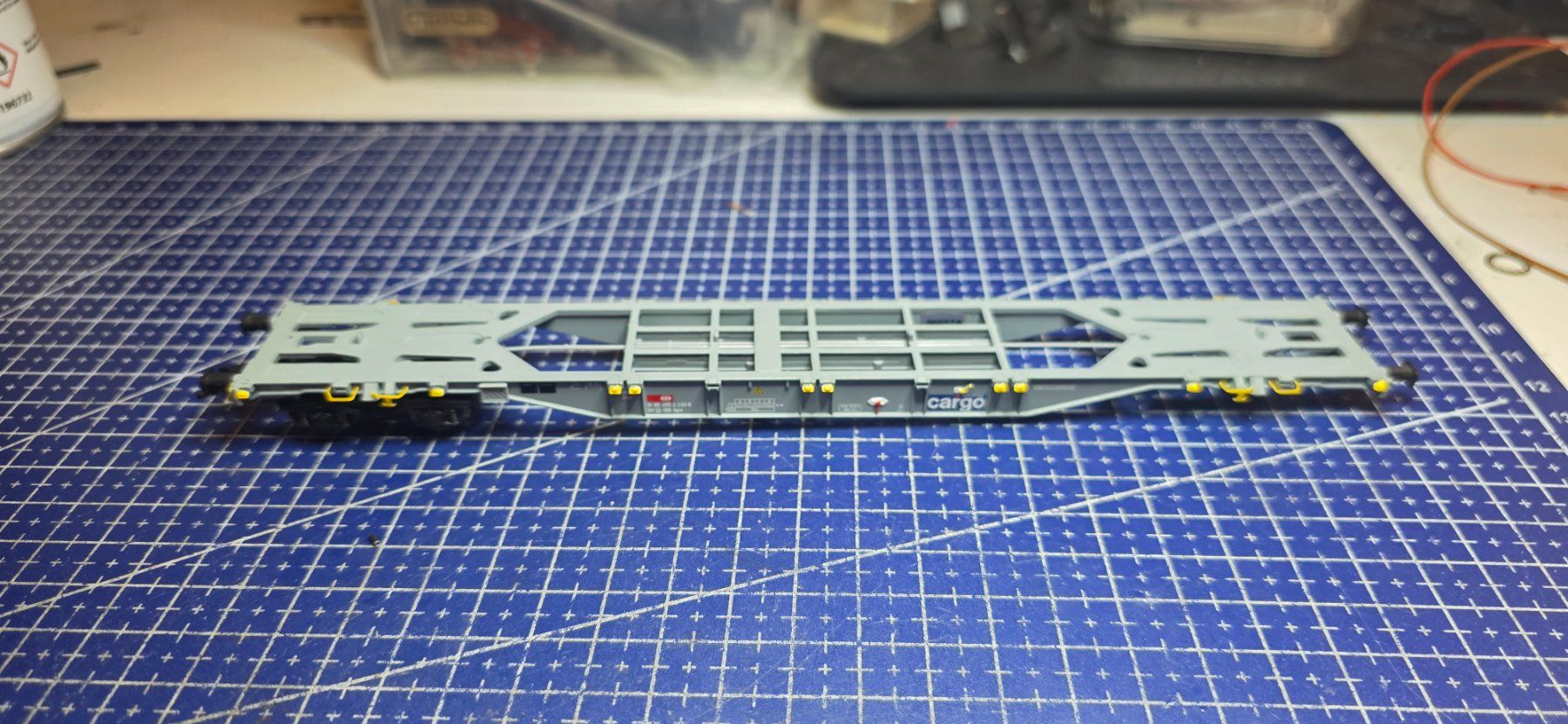 Roco Modelleisenbahnen: Roco HO Flachwagen Cargo ersazteile – Gebraucht aus Hochfelden von Danizh0