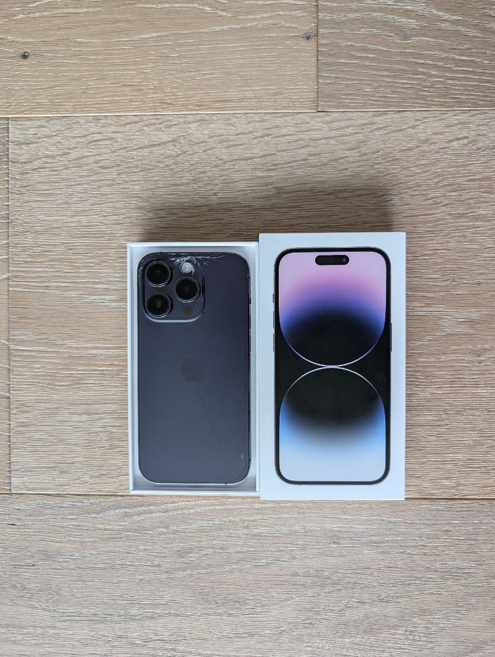 Apple Portables: iPhone 14 Pro 256GB Deep Purple  – D'occasion à Jona par Tsei