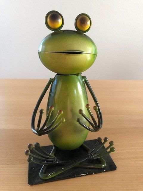 Statuette: Yoga Frosch-Deko – Usato da Altbüron venduto da zet_pnw5 1