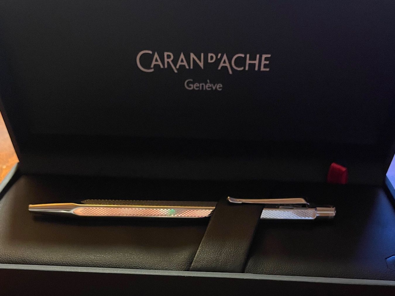 Stylos & Marker: Stylo Caran d’Ache – Neuf avec emballage d'origine à Conthey par Nia72