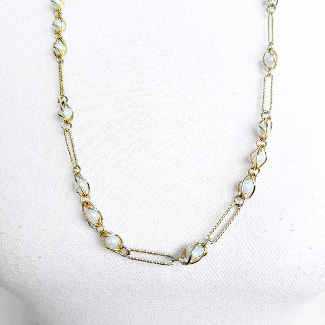 Catenine: Collier Doré avec Perles – Usato da Vevey venduto da secondlifevevey 1