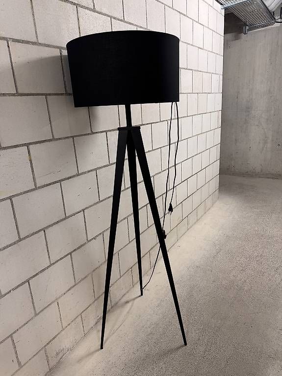 Lampade: Stehlampe – Usato da Köniz venduto da LunaAlkhatib