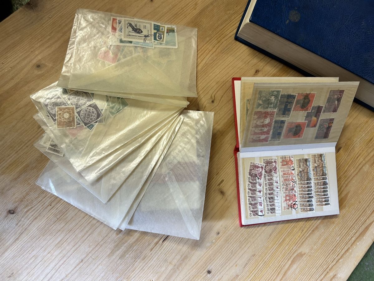 Alle Briefmarken: Briefmarken Album mit Sammlung  – Gebraucht aus Bremgarten b. Bern von Thermes 5