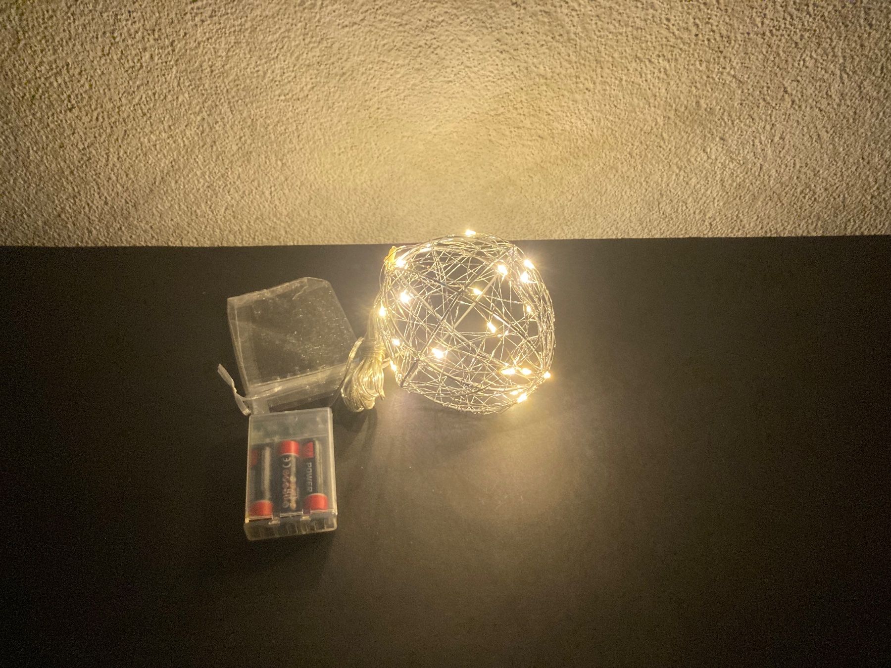 Alle Dekorationen: LED Drahtkugel 12cm , mit20 LED, Timerfunktion – Neu und originalverpackt aus Neuenhof von jorogo 4