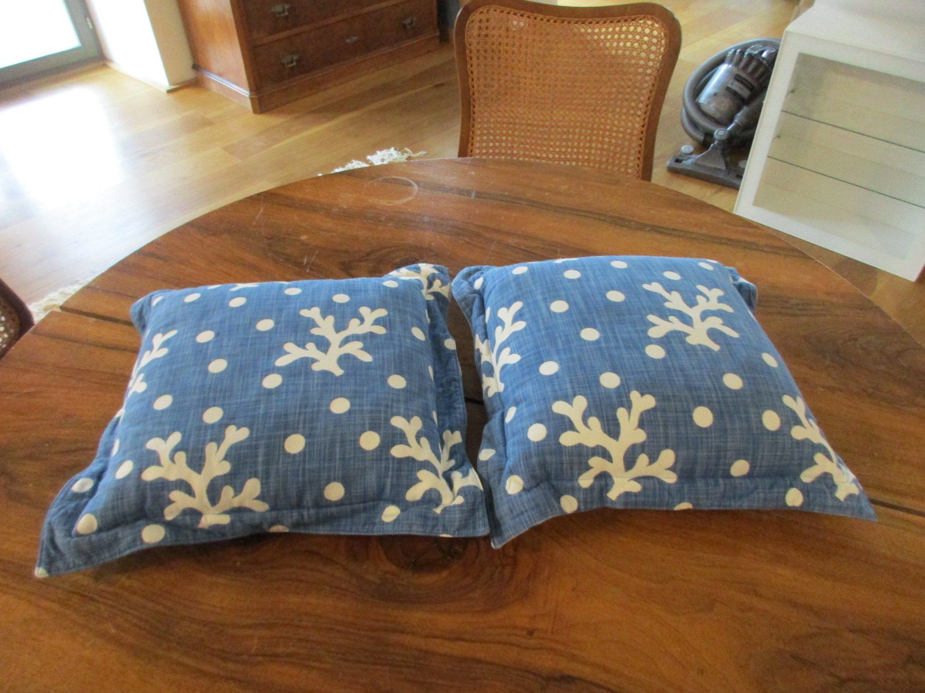 Coperte: Decke mit 2 Kissen – Usato da Turbenthal venduto da mmtuescher 2