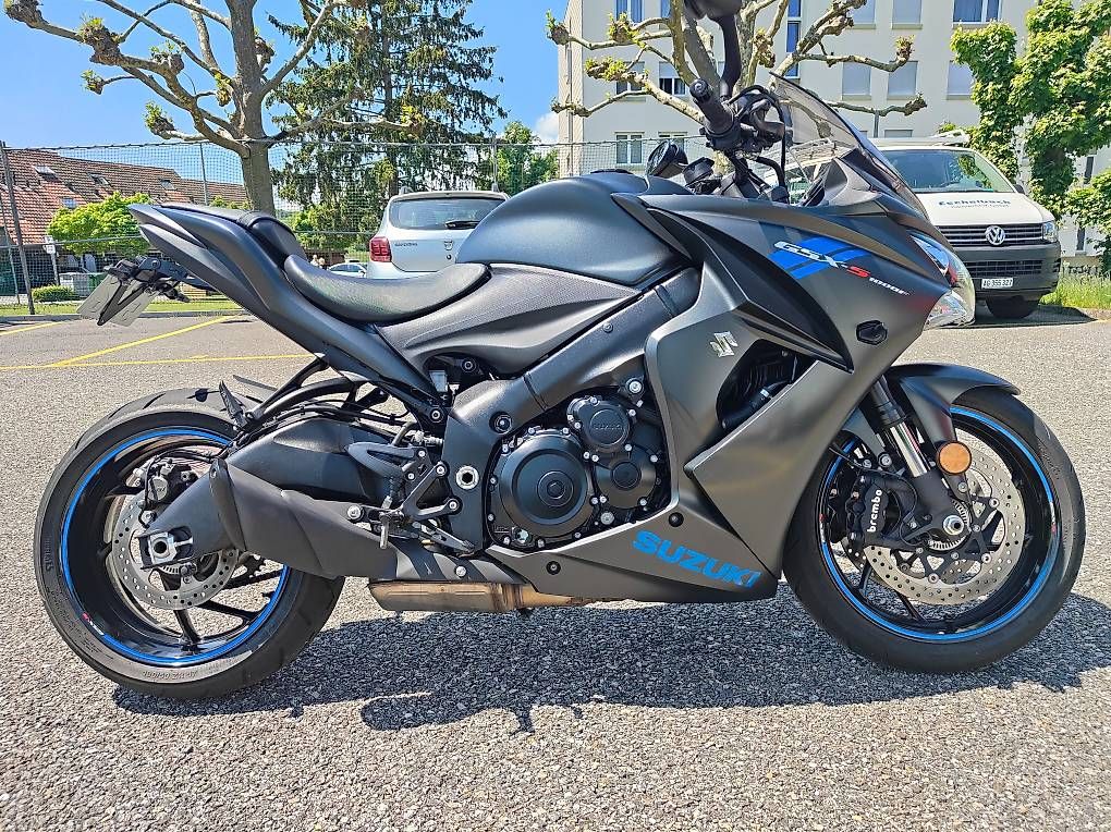 Strada: Suzuki GSX-S 1000 F – Usato da Dulliken venduto da lho_qx6w